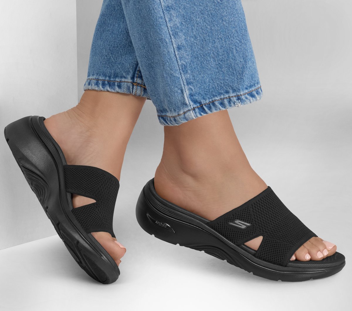 Women GO WALK Arch Fit 2.0 Sandal - Dakota